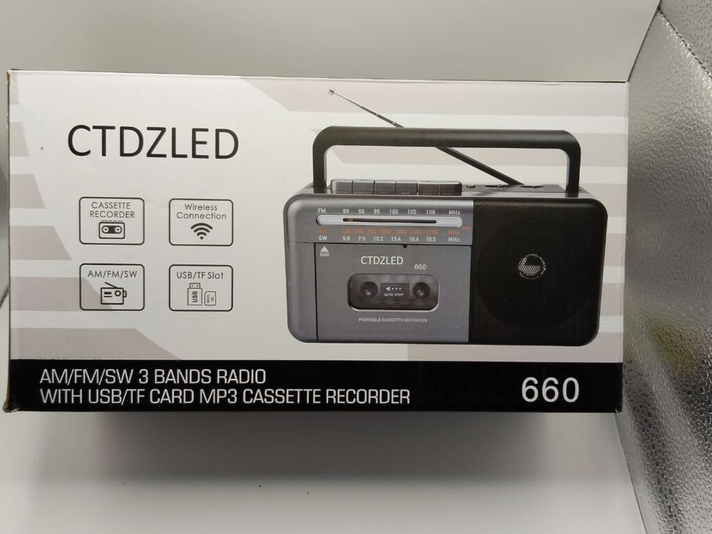 Magnetofon kasetowy z radiem CTZLED 660